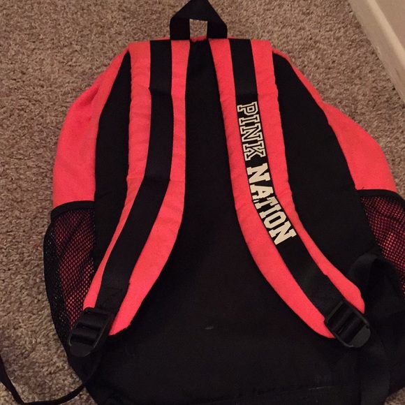 Back pack - Picture 2 of 2